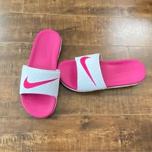 Women’s size 11 Nike Sandals